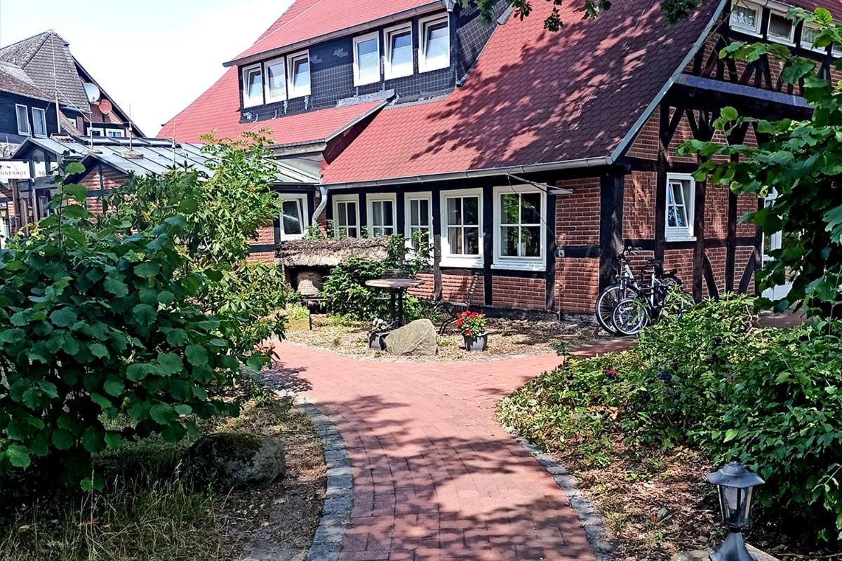 Ihr Ferien Hotel Brunnenhof Suhlendorf Buitenkant foto