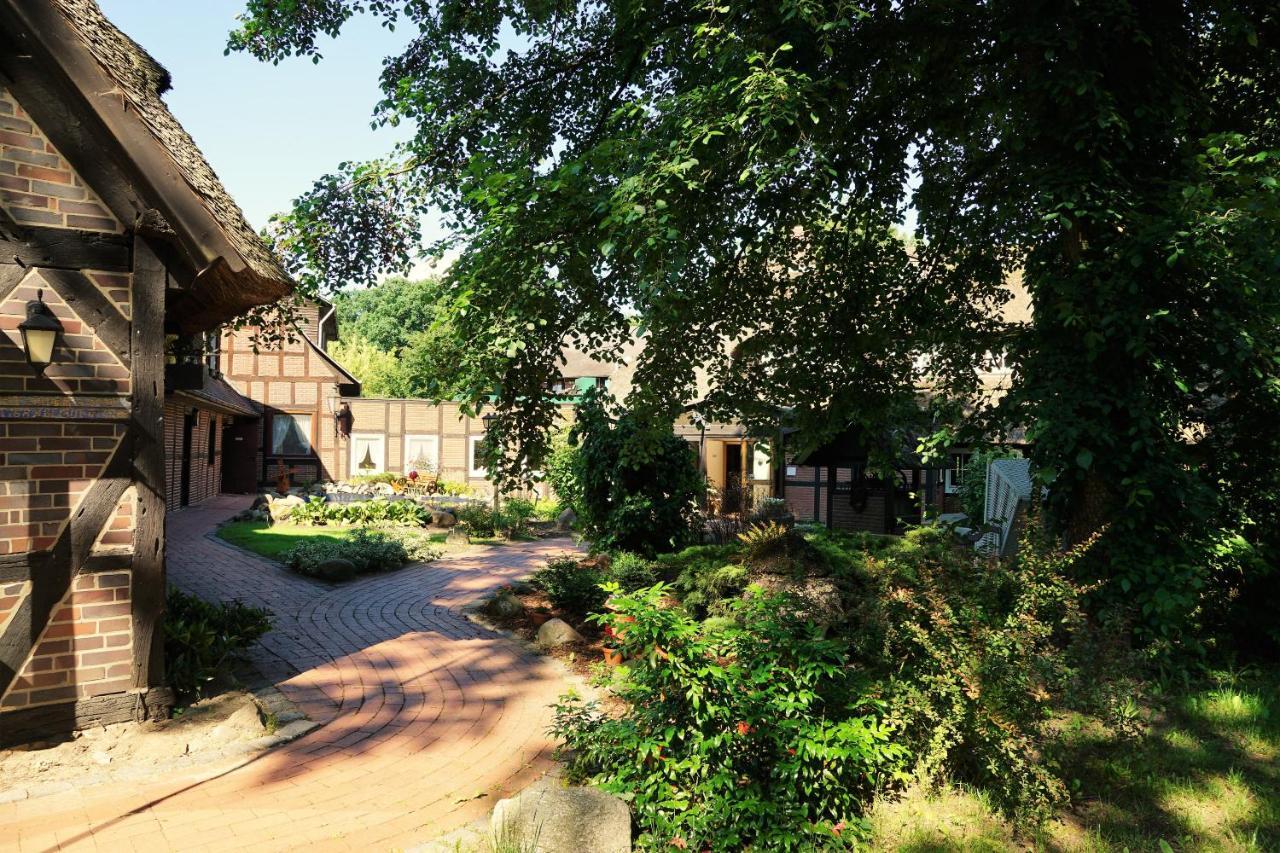 Ihr Ferien Hotel Brunnenhof Suhlendorf Buitenkant foto