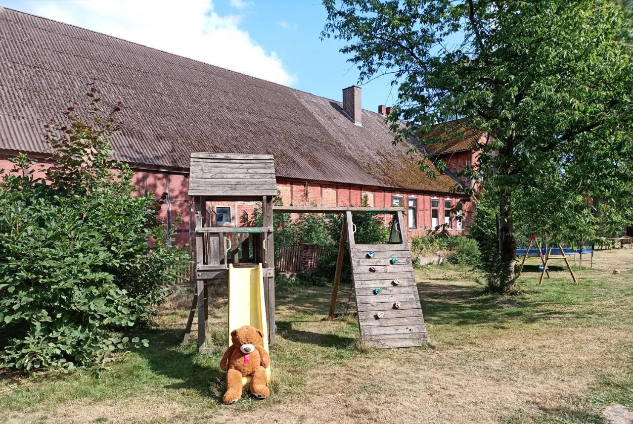 Ihr Ferien Hotel Brunnenhof Suhlendorf Buitenkant foto
